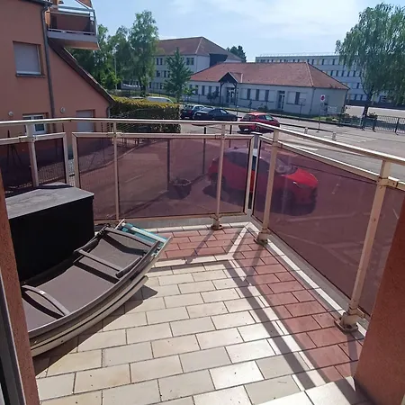 Cosy Avec Balcon - 4 Pers - Proche Strasbourg * Geispolsheim