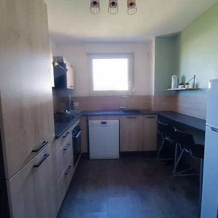 Cosy Avec Balcon - 4 Pers - Proche Strasbourg * Geispolsheim